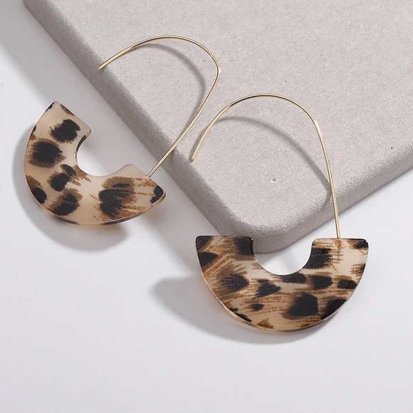 Jewelry - Open hoop acrylic resin earrings in animal print!